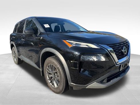 Used 2023 Nissan Rogue S image 11