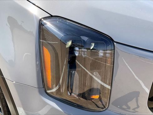 Certified 2024 Kia Telluride EX X-Line AWD/4WD image 30