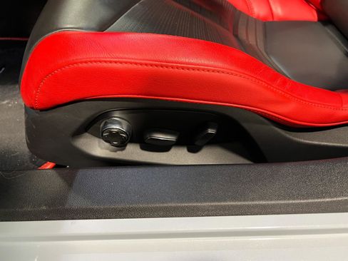 Used 2021 Chevrolet Corvette Stingray Preferred Cpe w/ Battery Protection Package image 25