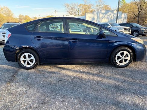 Used 2012 Toyota Prius Three image 9