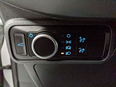 Certified 2025 Ford Explorer Active image 14