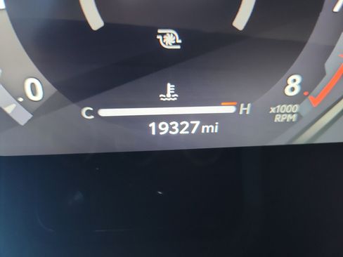 Certified 2025 Toyota Tacoma TRD Off-Road image 31