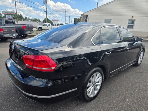 Used 2013 Volkswagen Passat 2.5 SEL Premium FWD image 6