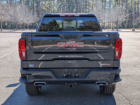 New 2026 GMC Sierra 1500 AT4 w/ AT4 Premium Package image 4