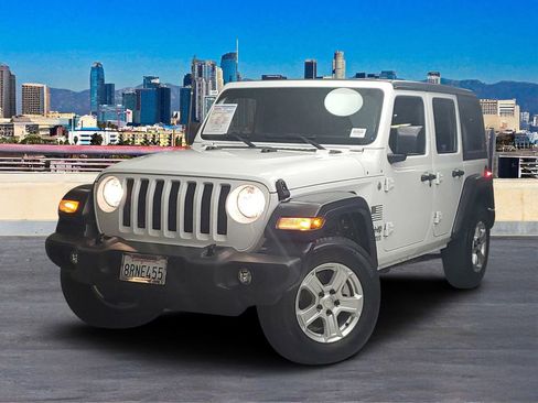 Used 2020 Jeep Wrangler Unlimited Sport S image 2