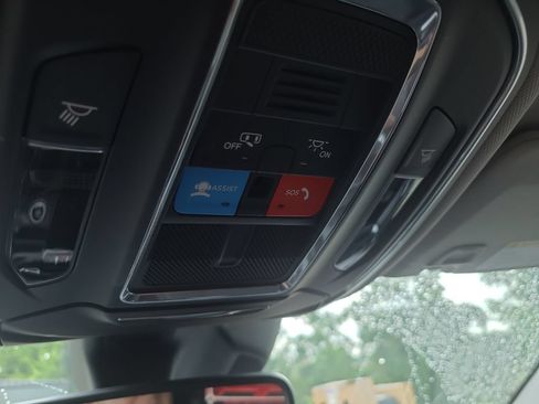 Used 2023 Jeep Grand Cherokee L Laredo RWD image 22
