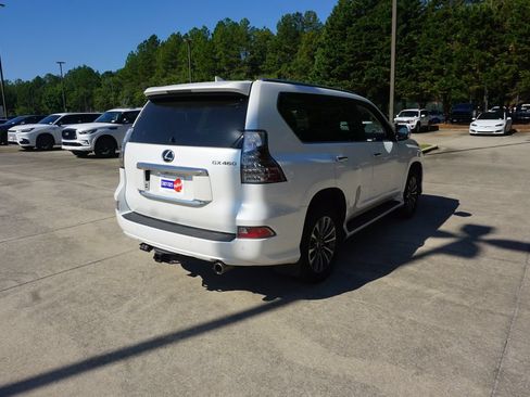 Used 2023 Lexus GX 460 Luxury w/ Accessory Package AWD/4WD image 24