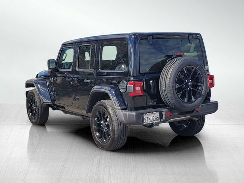 Used 2025 Jeep Wrangler Unlimited Sahara w/ Safety Group image 6