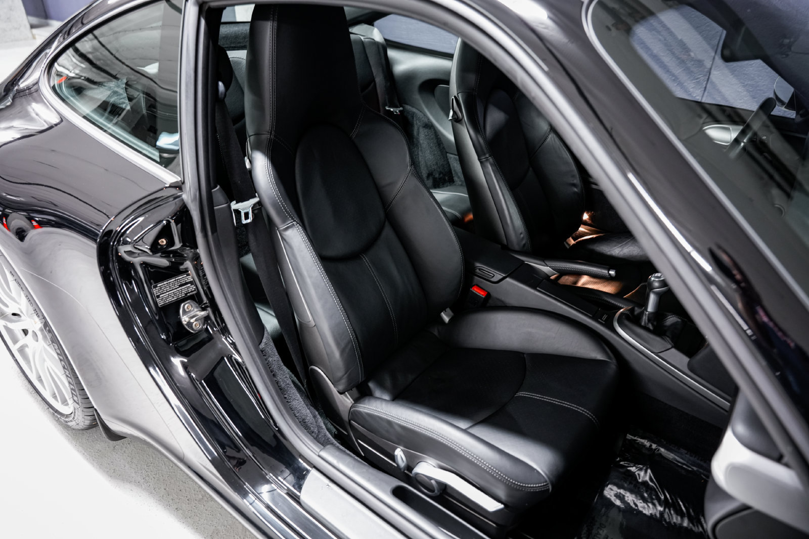Used 2006 Porsche 911 Carrera S RWD image 23