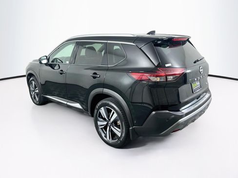 Used 2023 Nissan Rogue SL w/ SL Premium Package FWD image 5