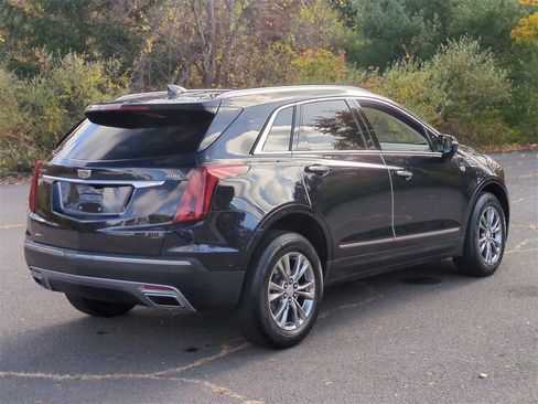 Used 2021 Cadillac XT5 Premium Luxury image 4