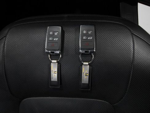 Used 2021 Land Rover Range Rover P525 Westminster Edition image 71