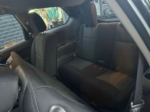 Used 2017 Nissan Pathfinder SV image 11