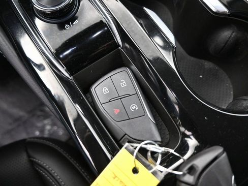 Used 2025 Buick Envision Preferred AWD/4WD image 16