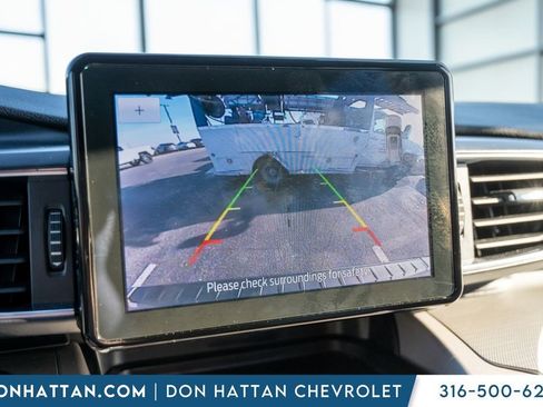 Used 2023 Ford Explorer XLT w/ Equipment Group 202A image 18