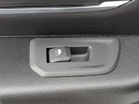 Used 2025 RAM 1500 Big Horn AWD/4WD image 30