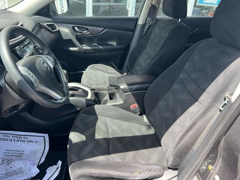 Used 2016 Nissan Rogue S AWD/4WD image 12