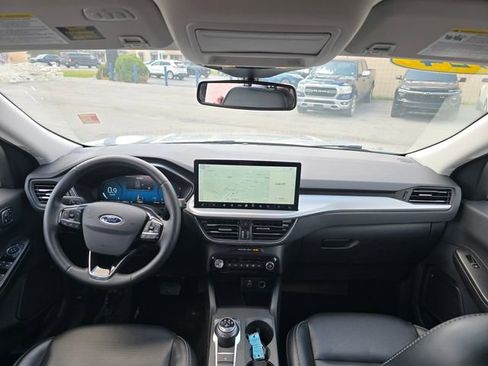 Used 2024 Ford Escape Platinum AWD/4WD image 15