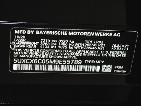 Used 2021 BMW X7 M50i w/ Dynamic Handling Package AWD/4WD image 21
