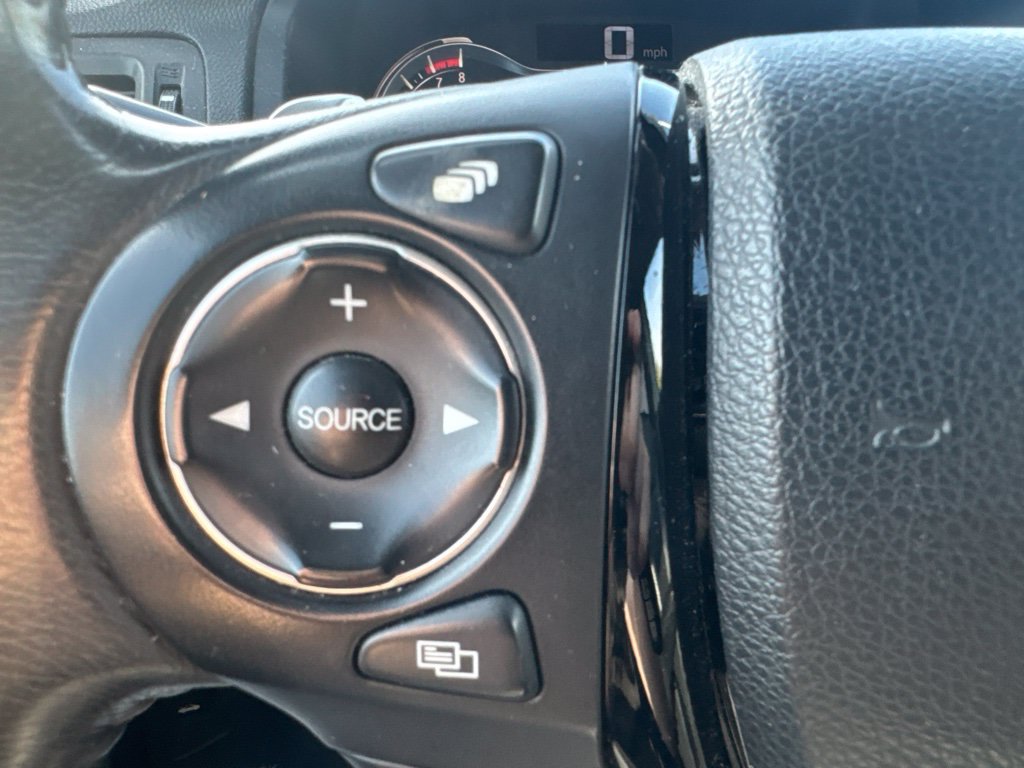 Used 2018 Honda Pilot Touring image 32