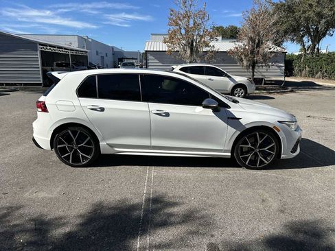 Used 2023 Volkswagen Golf R image 7