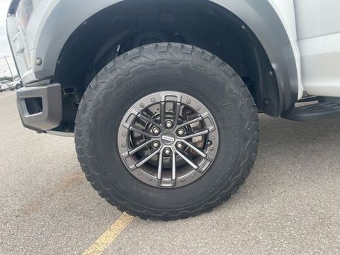 Used 2019 Ford F150 Raptor w/ Equipment Group 802A Luxury AWD/4WD image 26