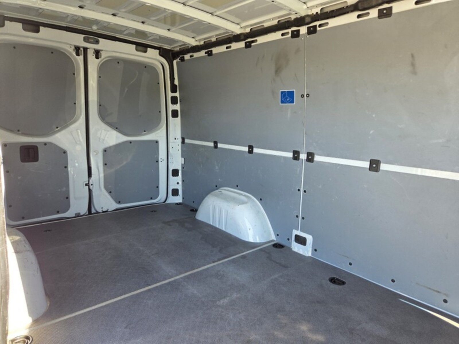 Used 2024 Mercedes-Benz Sprinter 2500 image 16