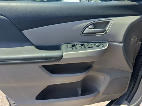 Used 2011 Honda Odyssey EX image 26