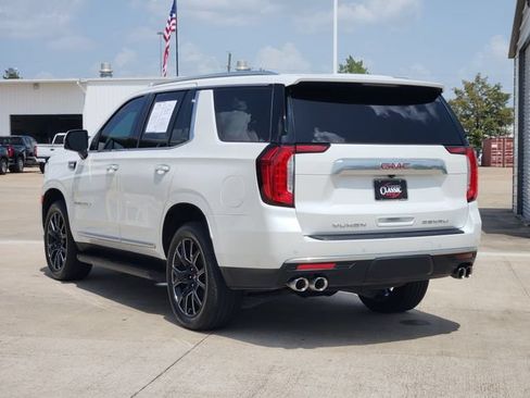 Used 2023 GMC Yukon Denali AWD/4WD image 5