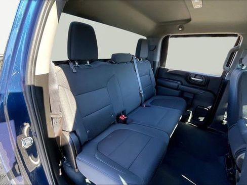 Used 2023 Chevrolet Silverado 2500 Custom w/ Custom Convenience Package image 17