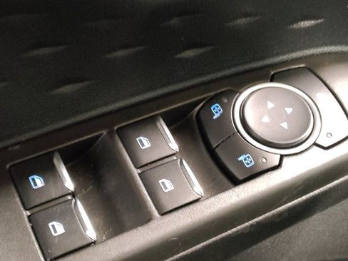 Used 2020 Ford Escape SE image 27