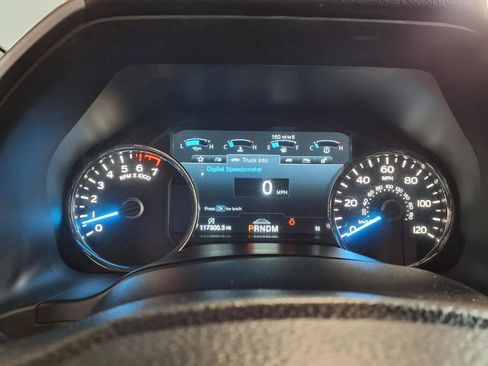 Used 2018 Ford F150 Platinum w/ Equipment Group 701A Luxury image 30