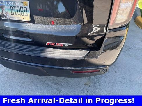 Used 2023 Chevrolet Suburban RST w/ Luxury Package image 7