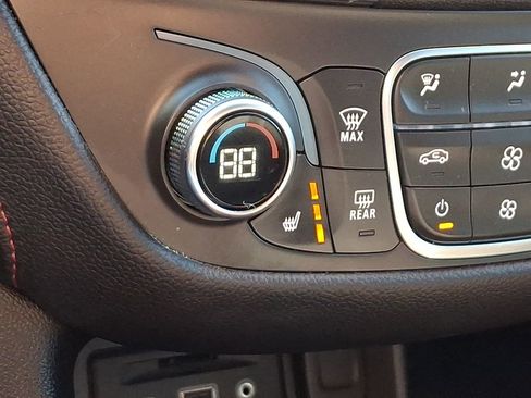 Used 2024 Chevrolet Equinox RS w/ RS Leather Package image 25