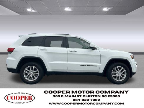 Used 2018 Jeep Grand Cherokee Laredo RWD image 8
