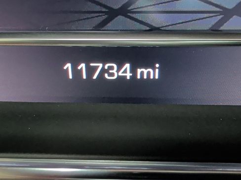 Used 2024 GMC Sierra 2500 Denali Ultimate AWD/4WD image 17