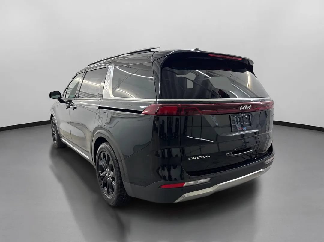 Used 2023 Kia Carnival SX Prestige FWD image 7