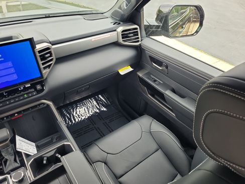 New 2026 Toyota Tundra Limited AWD/4WD image 14