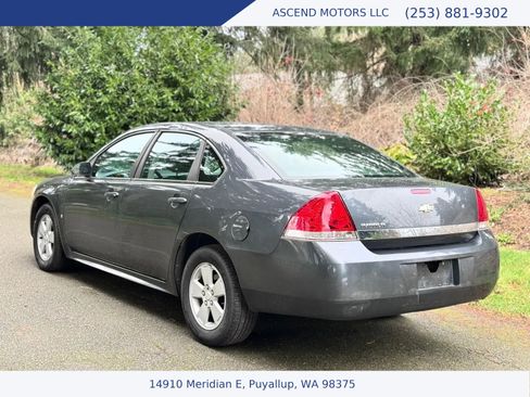 Used 2010 Chevrolet Impala LS FWD image 3