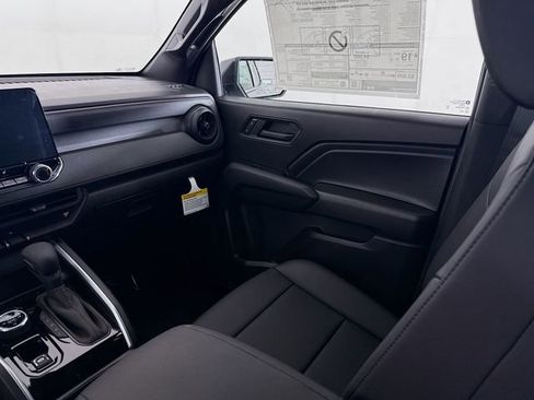 New 2026 Chevrolet Colorado Trail Boss AWD/4WD image 25
