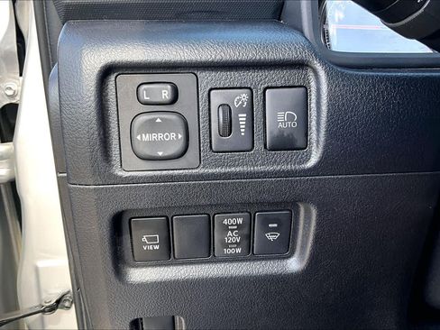 Used 2024 Toyota 4Runner Limited AWD/4WD image 34
