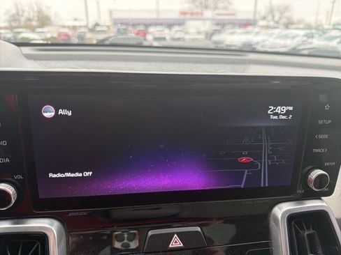 Used 2022 Kia Sorento SX Prestige w/ Panoramic Sunroof Package image 22