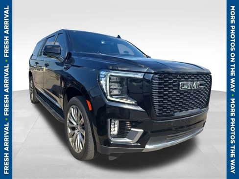 Used 2022 GMC Yukon XL Denali AWD/4WD image 1
