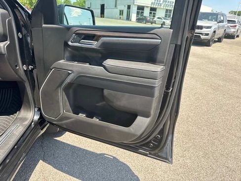 Certified 2026 Chevrolet Silverado 1500 RST AWD/4WD image 22
