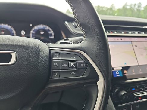 Used 2022 Jeep Grand Cherokee L Limited w/ Luxury Tech Group II AWD/4WD image 24
