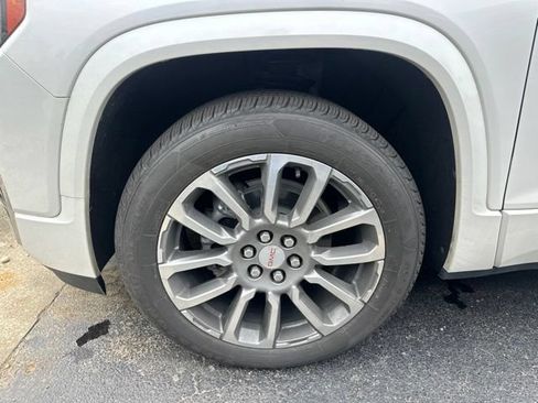 Used 2021 GMC Acadia Denali w/ Denali Technology Package FWD image 20