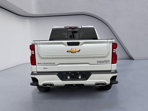 Used 2024 Chevrolet Silverado 1500 High Country image 4