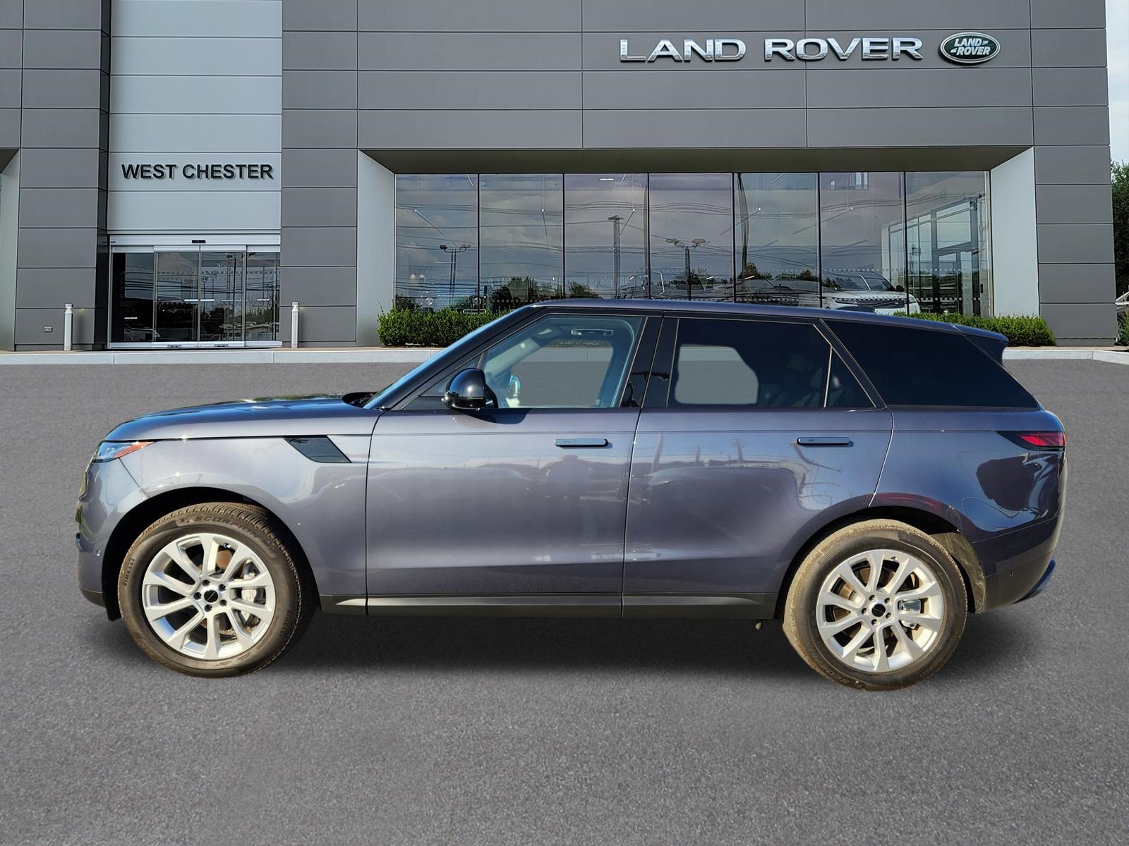 Certified 2026 Land Rover Range Rover Sport SE AWD/4WD image 5