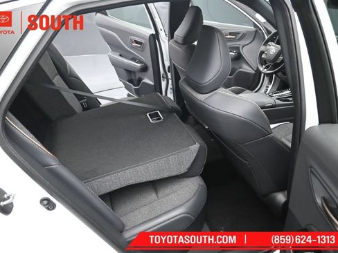 Used 2024 Toyota Crown AWD/4WD image 31