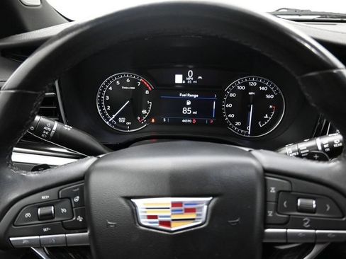Used 2023 Cadillac XT6 Premium Luxury FWD image 17